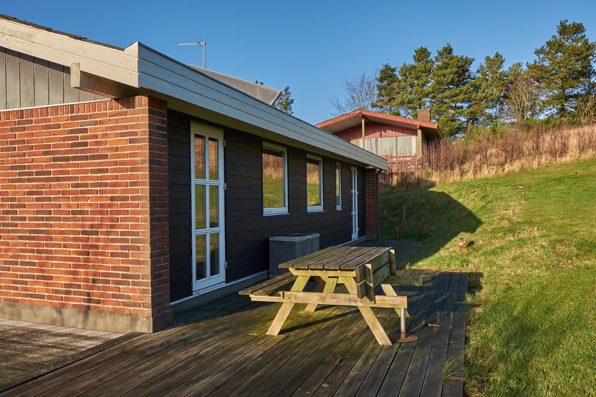 Skjoldbakkevej 7, Knebel - billede 1