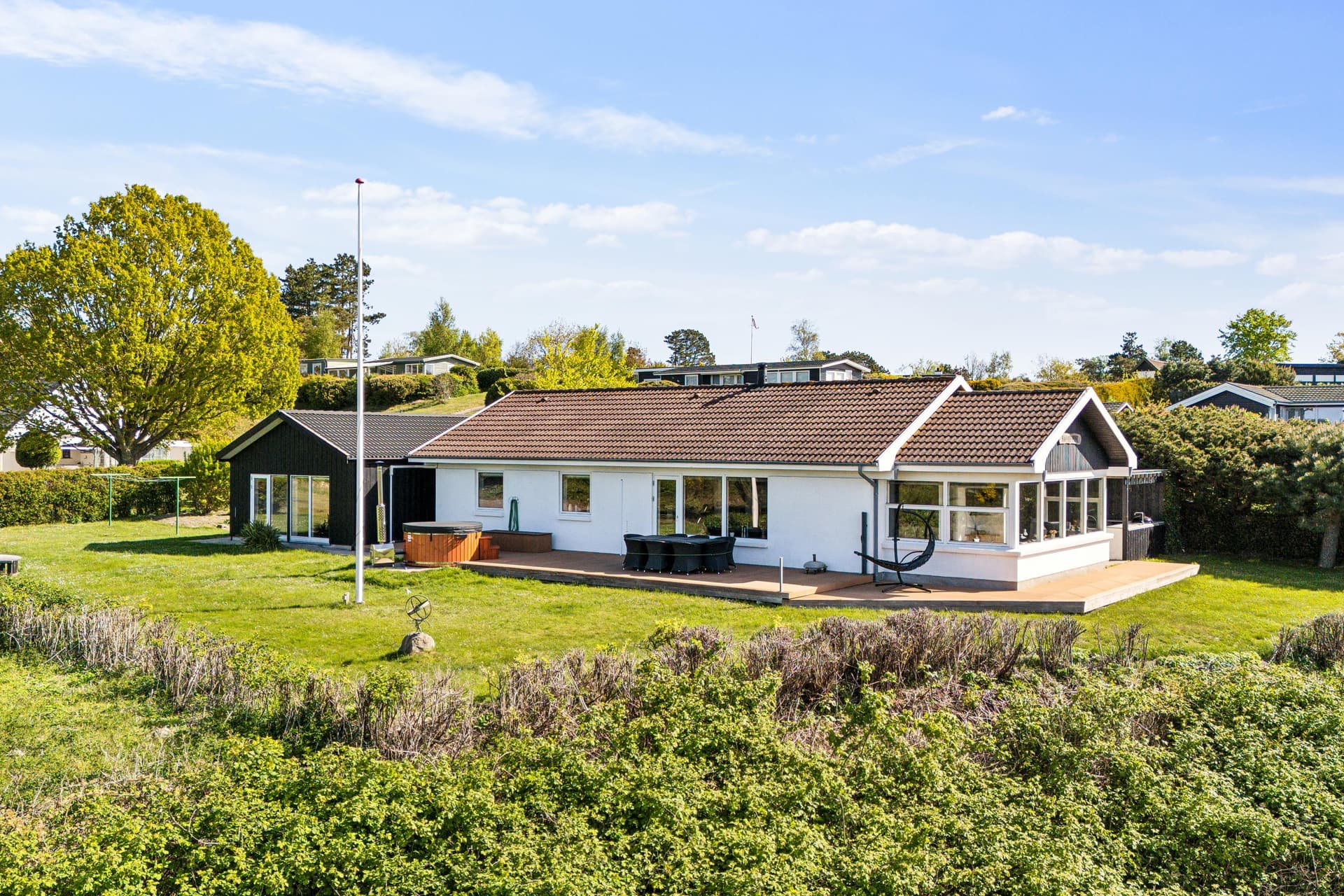 Lærkelundsvej 52, Ebeltoft - image 1